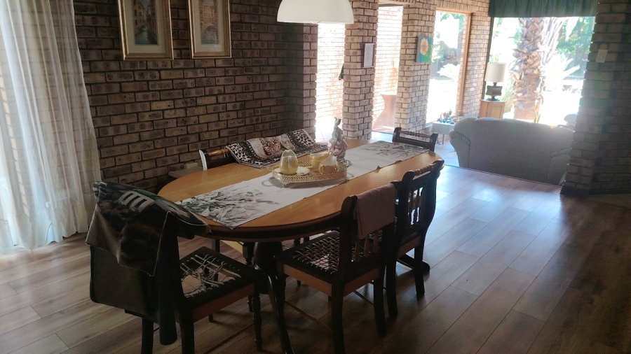 4 Bedroom Property for Sale in Wilkoppies North West